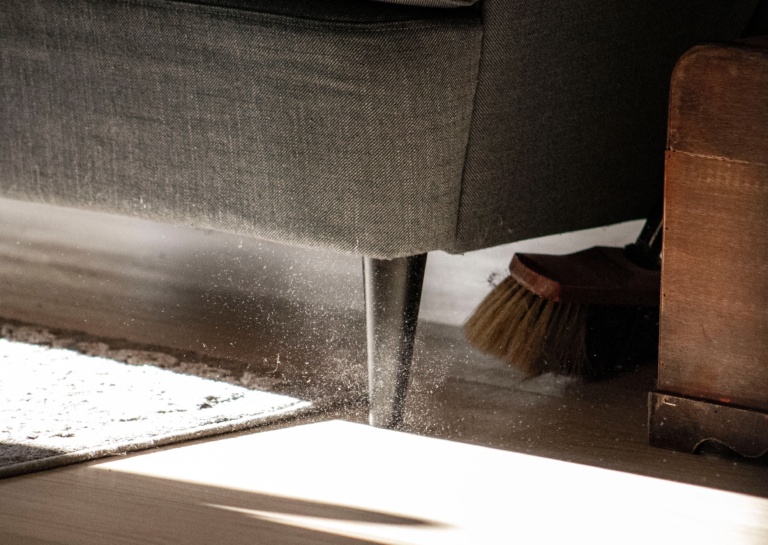 Optimale Reinigungsintervalle: Wie oft sollten Sie Ihre Bürogebäude durch reinplanet reinigen lassen?